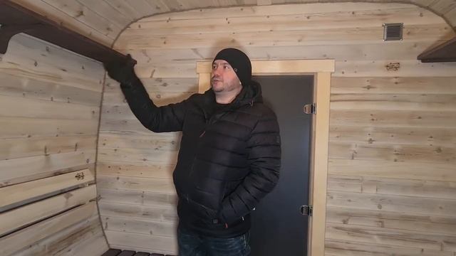 Баня из кедра, лиственницы, пробки, можжевельника и печью Вега