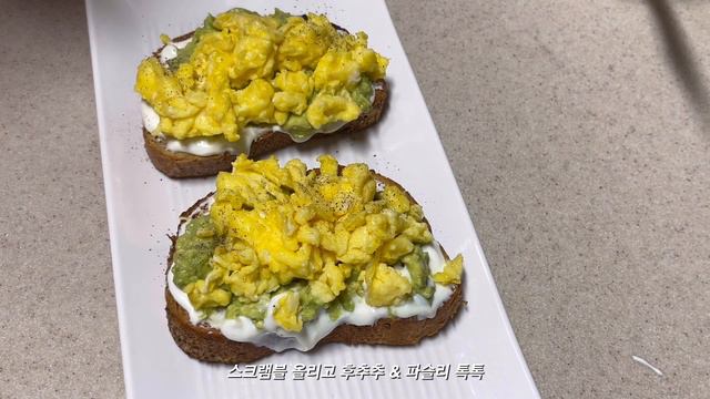 sub) 일상 브이로그 | 크레파스 그림 그리기 | 계획표 작성 | 헬스장 운동 | 한의원 출근 | 데일리룩 | 요리(가지덮밥, 건강식 샌드위치) | 탁구 | 엔틱 카페 | 장보