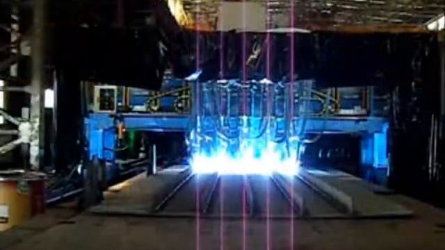 10 головочная машина для сварки ортотропных плит и плоских секций
