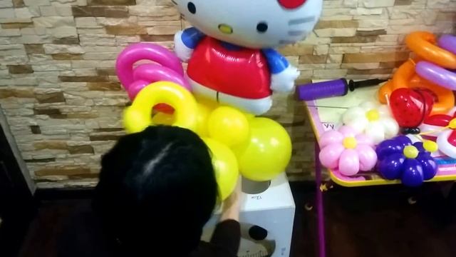как сделать ХЕЛЛО КИТТИ из воздушных шаров/ how to make a HELLO KITTY balloon, Hello kitty balloon