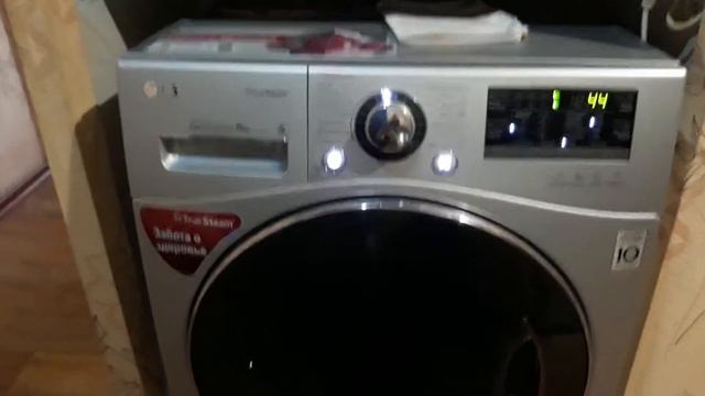 Стиральная машина LG F14A8TDS5 работа