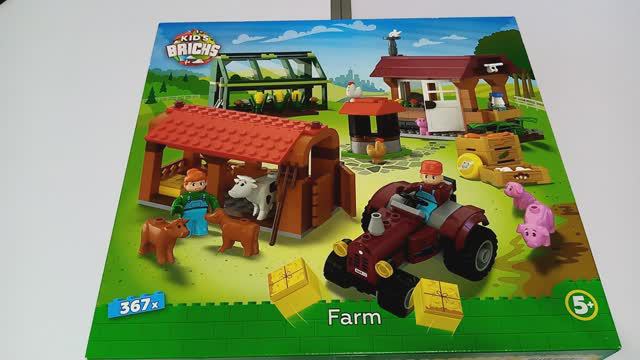 Собираем лего Ферма. Assembling Lego Farm.