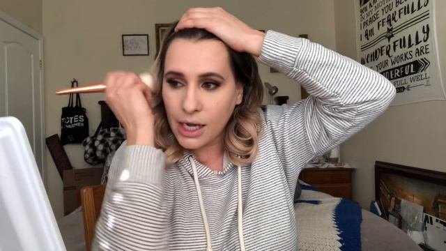 Becca Foundation Review In The Shade Vanilla, Pretty Vulgar Concealer & Ciate Everyday Vacay Powder