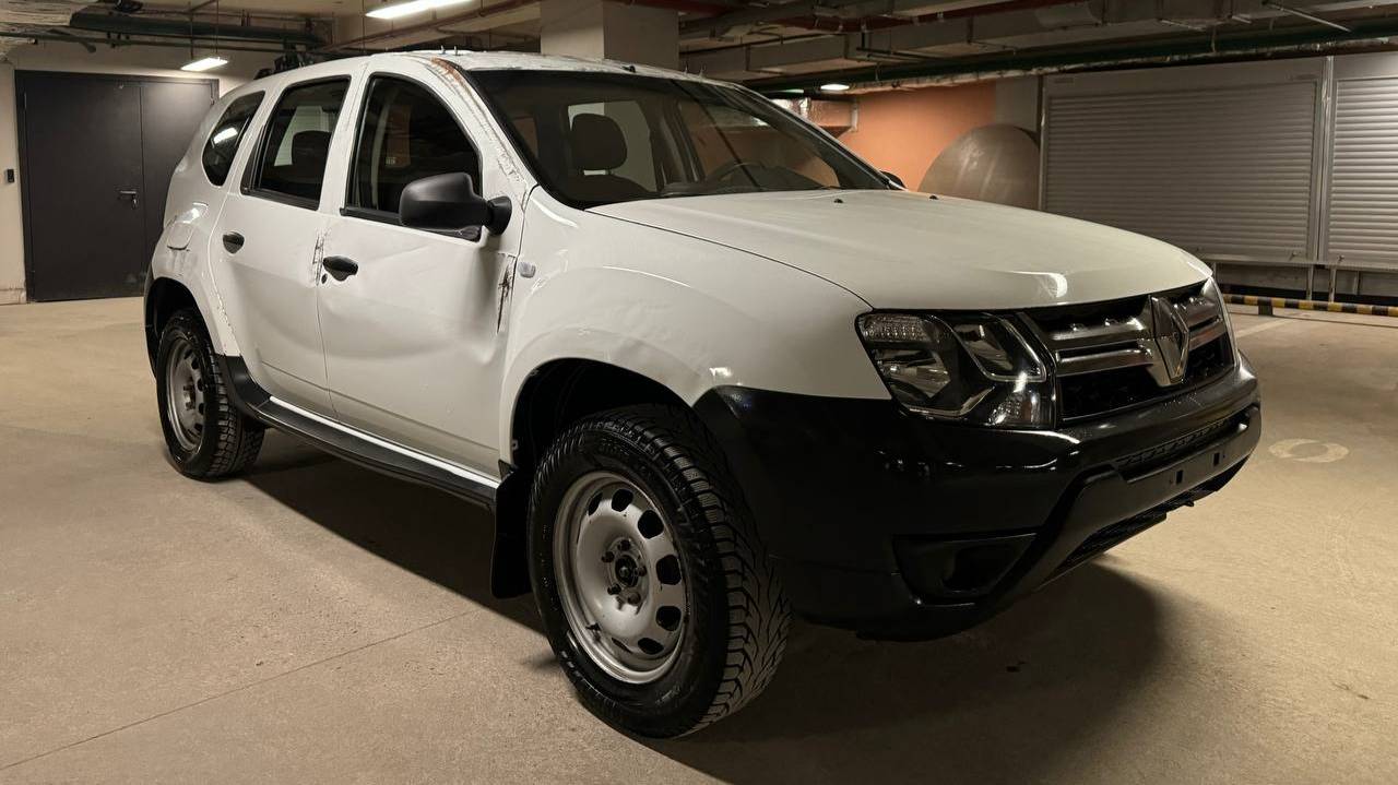 Renault Duster; 1,6 MT; 2016; Белый