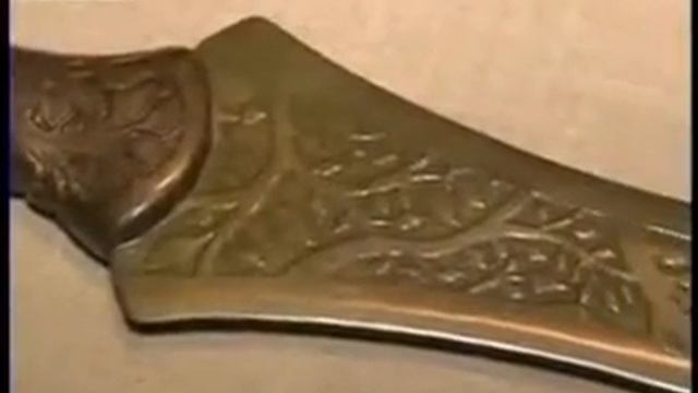 Оружейная выставка в стиле фэнтези