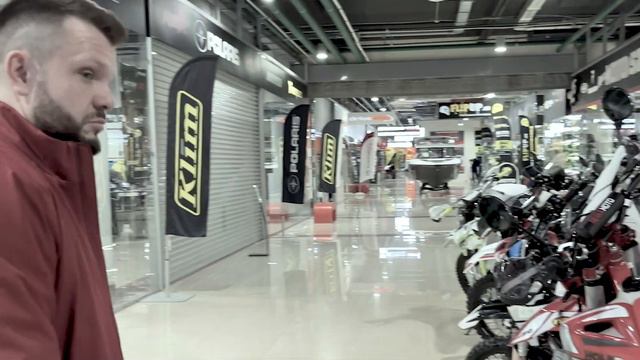 ОБЗОР эндуро-новинок. KTM, Хускварна, Мотолэнд, K2R. Праздничный МОТО шоппинг с Дмитрием Давидовски