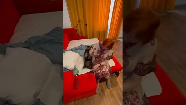 Снежа скучала по бабушке. Видео от 24.02.23.