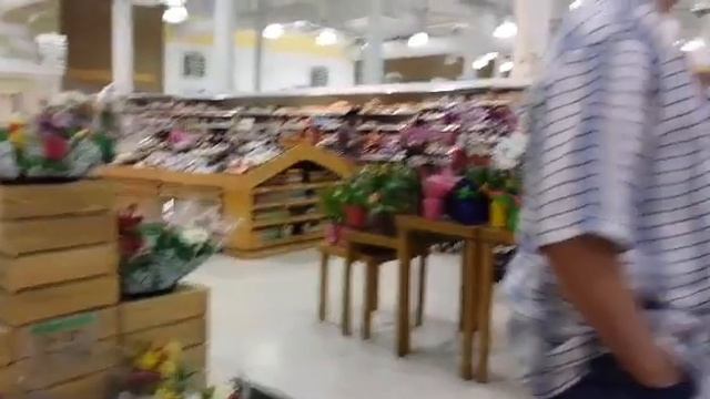 D&D Vlog lets go shopping