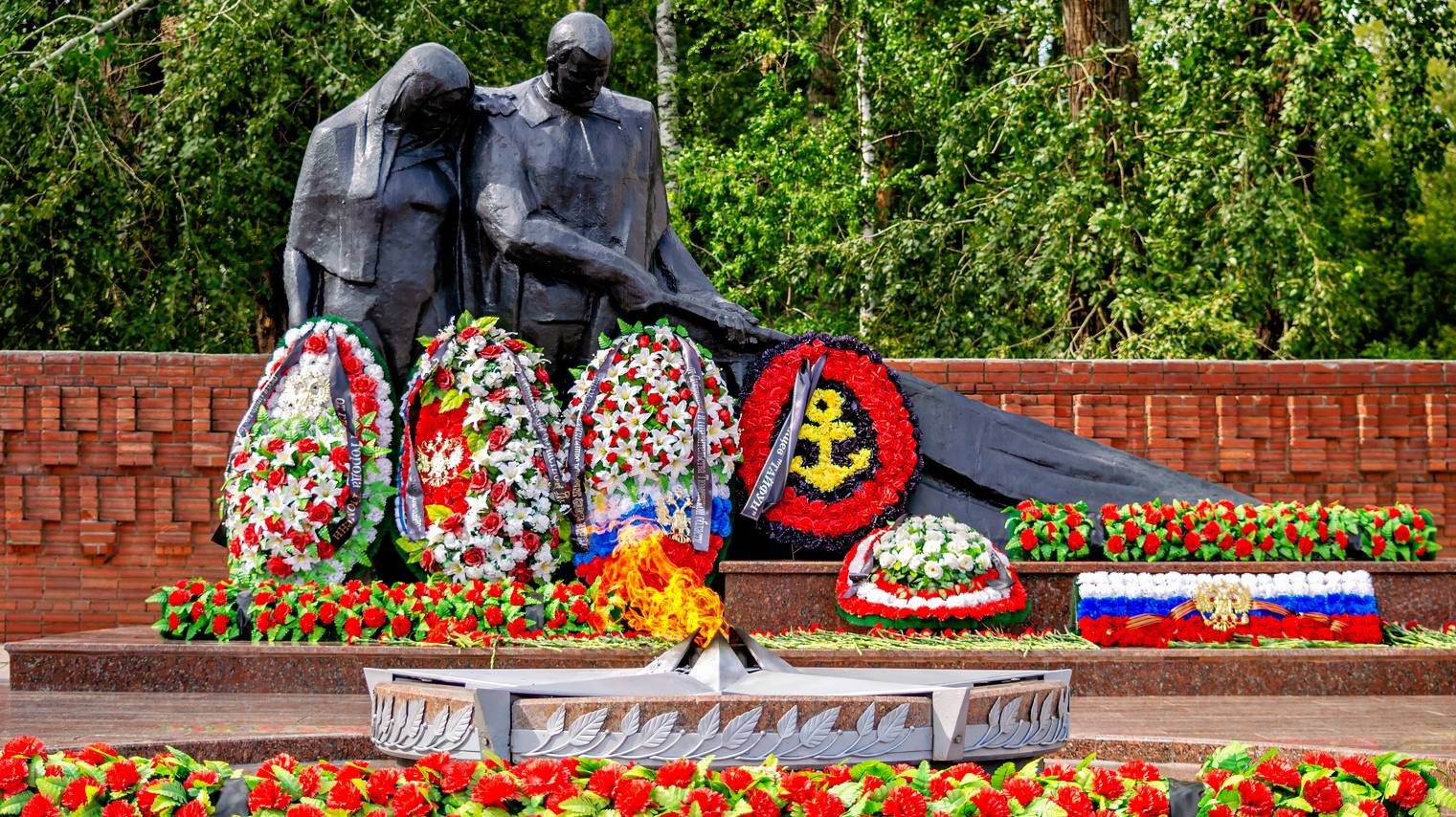 День офицера. Тюмень. Площадь памяти.