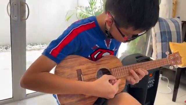Rockschool Ukulele Grade 8 - Spain cover by Isaac Ong