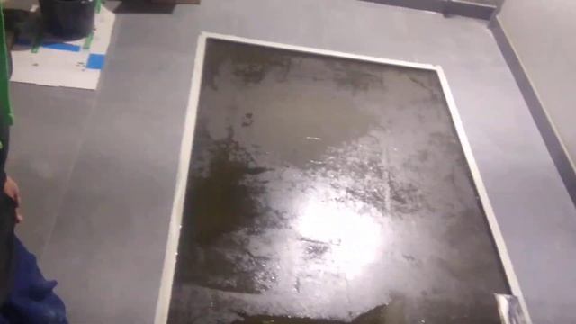 продолжаем подравнивать основание под грязезащитные коврики GAPA, ...шлифуем, протягиваем, грунтуем