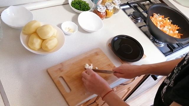 "Куриная грудка с овощами", вкусное, простое блюдо из доступных продуктов.