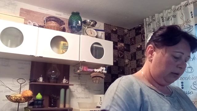 штаны купили/ дорогу показала.
