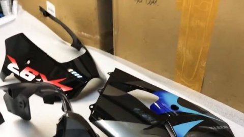 KAWASAKI ZX9R 2000-2003