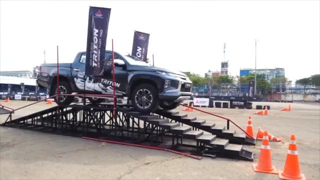 [VLOG] LEONA & Mitsubishi Triton VGT Adventure X 2019 Vlog