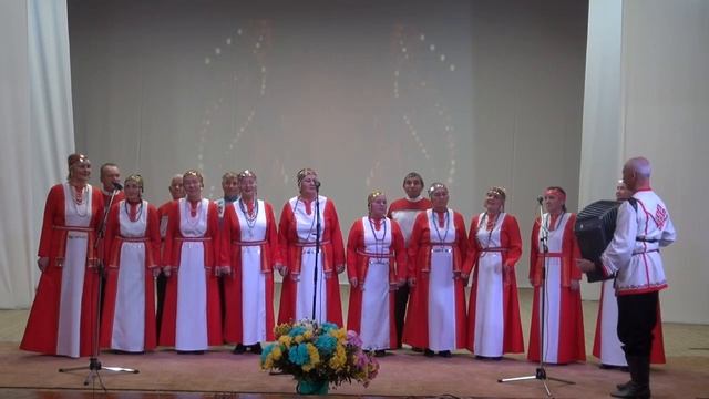 Концерт хора ВЕТЕАРАН День пожилых с.Аликово.mp4