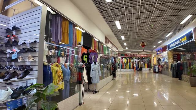 I Went to a Vietnamese Shopping Mall (In Russia!)