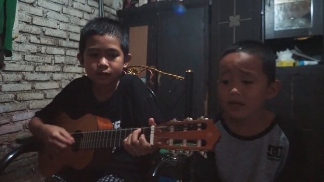 MOMENT HARI IBU BERSAMA ERWIN DAN ERLANG (PART I)