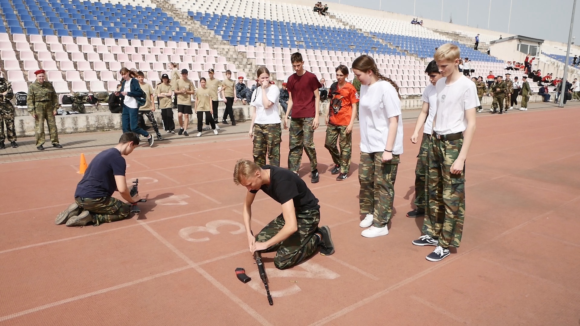 В Приморско-Ахтарске прошел муниципальный этап военно-спортивной  игры "Зарница".