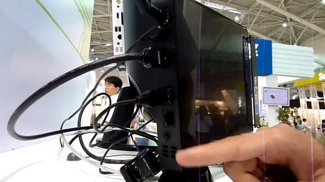 Asus EB1006 @ Computex 2009