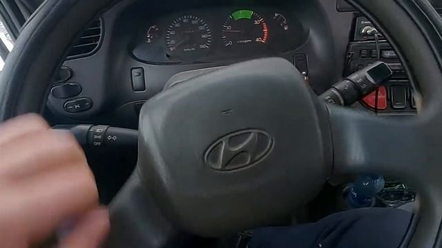 Хундай  78. Очень жёсткий но выручает