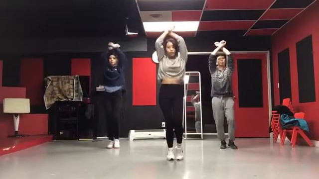 APink Eung Eung dance practice