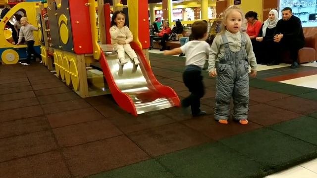 Сколько стоит детская верхняя одежда в Сургуте. Едем за покупками.