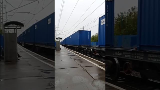 Проезд товарняка.