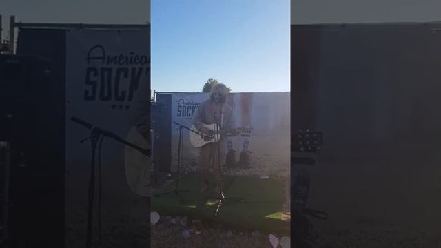 Johnny Jupiler - Linoleum live @ Jera on air '18