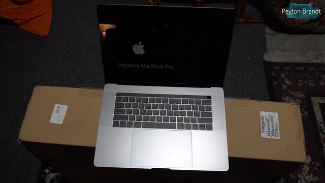15" MacBook Pro w/Touch Bar Unboxing and Initial Review