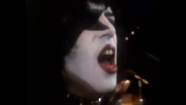 072 - 💋🎸💣💥💋 Kiss - I Was Made For Lovin' You (Official Music Video 1979) Hard rock 🤟 [UHD 4K]