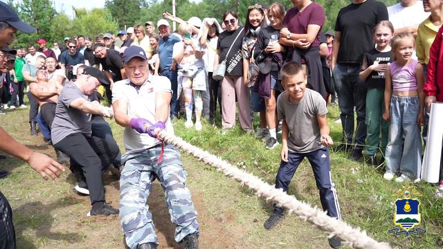 Полицейские Бурятии состязались в силе и ловкости на спортивном празднике "День Здоровья"