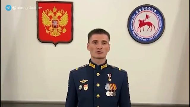 Герой России Николай Евдокимов поздравляет якутян с Днем России