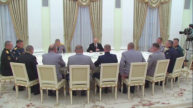 В.Путин. Встреча с командирами подразделений, участвующих в специальной военной операции 9 мая 2024