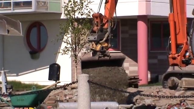 Volvo L50E | Hitachi Zaxis 80 | Reupload from 2010