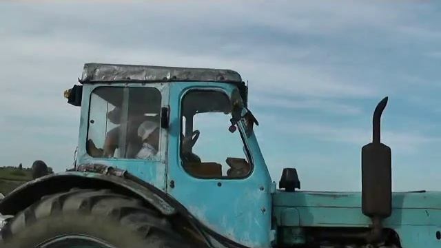 Илюша на сенокосе