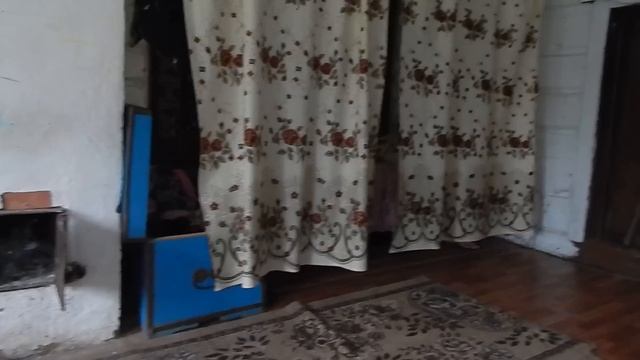 Ты что  снимаешь?!(Мальчик танцует  в платье)