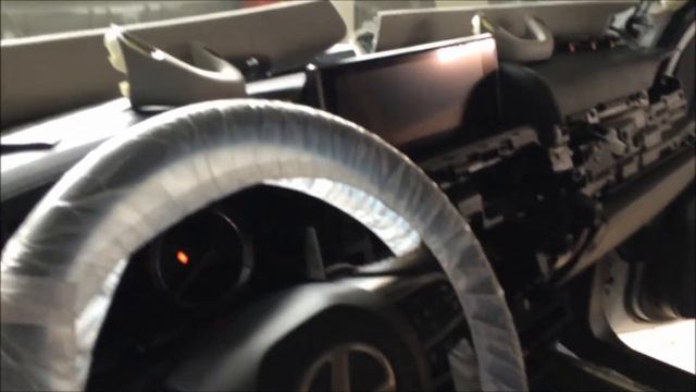 Lexus LX450d установка доводчиков дверей и ТВ тюнера