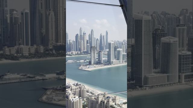 Смотровая на Пальме Джумейра The View at The Palm в Дубае 🌴
