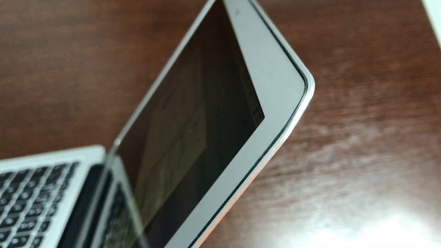 MacBook Air 13" A1466 i7 4 Generacja 8 GB 250 GB SSD