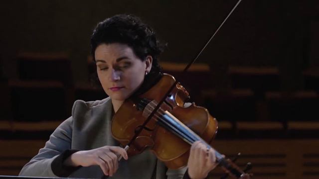 Marina Thibeault performs Melody McKiver's Ningodwaaswi and Niizh