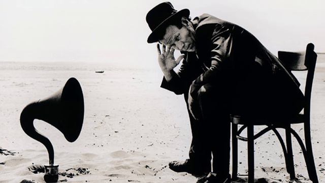 16 Shells - 1985 Tom Waits - Live Paris