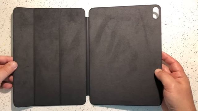 Unboxing Smart Folio for 11-inch iPad Pro - Charcoal Grey