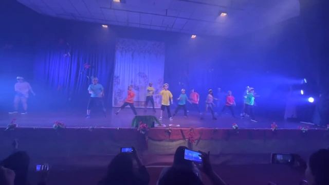 4º ano B - Apresentação de dança Dia das Mães 2022