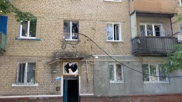 ‼️💥 Враг обстрелял окрестности Луганска
🔥Удару подверглись жилые кварталы поселка Юбилейный !!!