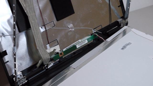 Acer Aspire 5332 5334 5335 Laptop Screen Replacement and Repair