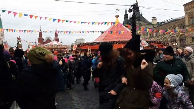 Дискотека у Спасской башни....