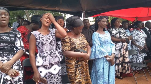 wow, how the Adventist youth carry the casket