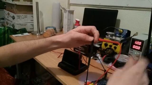 Мини экранчик для камеры заднего вида (отказался работать)