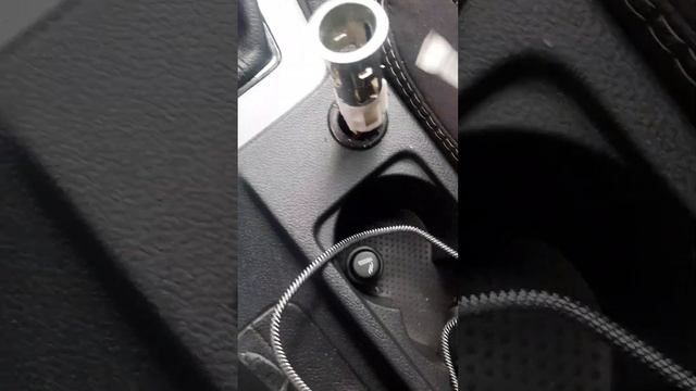 как снять прикуриватель шкода а7